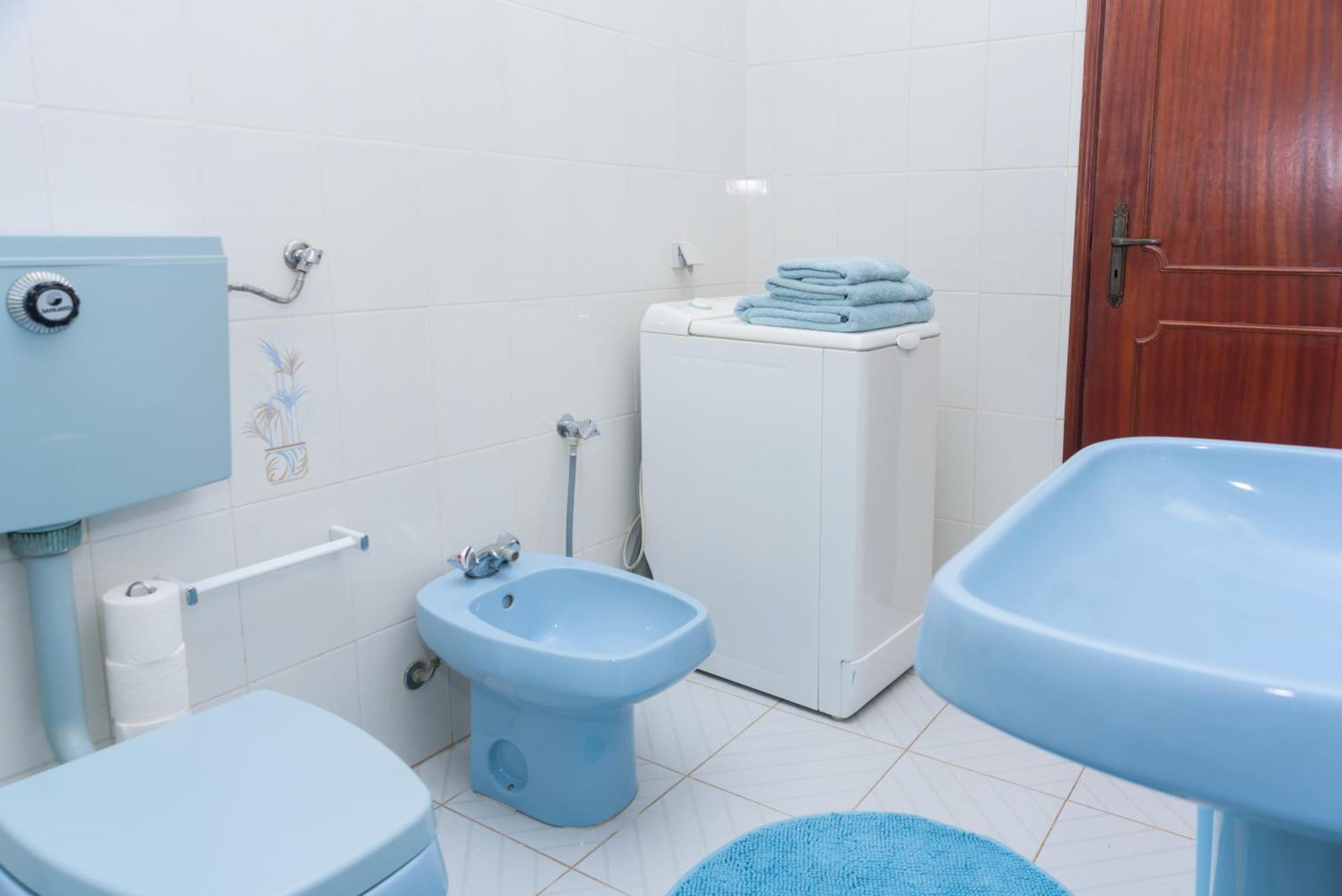 Hillside Studio With Sea View & Fibre Internet Albufeira Bagian luar foto