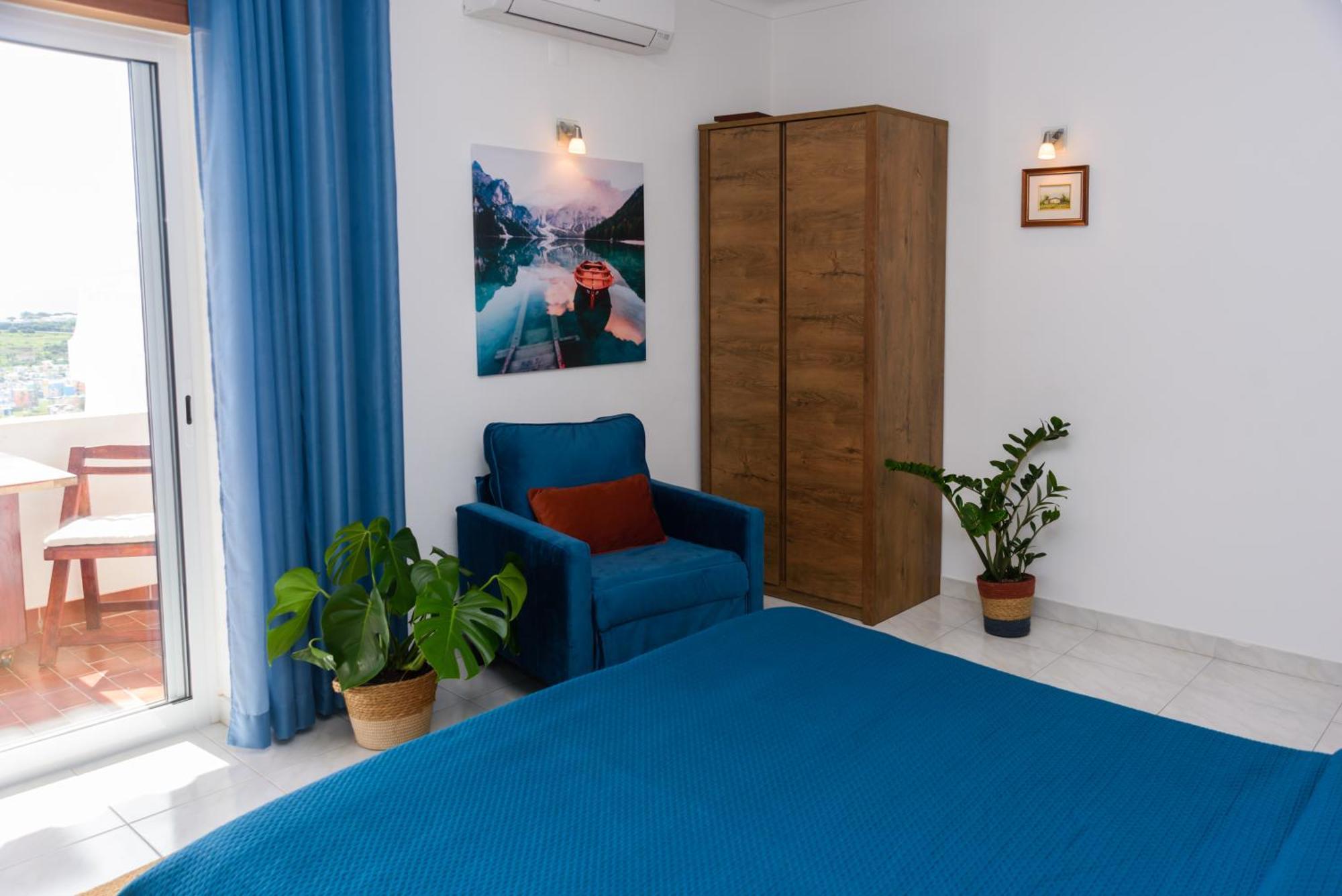 Hillside Studio With Sea View & Fibre Internet Albufeira Bagian luar foto